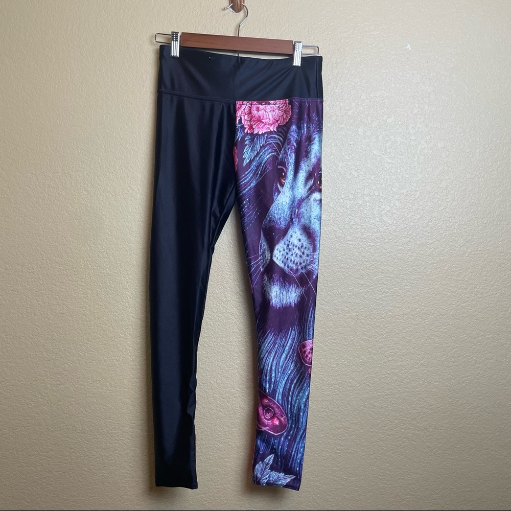 Leggings with Lion and flower print